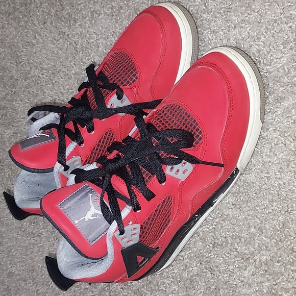 Air Jordan 4 Retro Toro Bravo 2013 - Picture 1 of 9